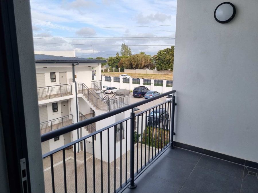 To Let 2 Bedroom Property for Rent in Sonstraal Western Cape